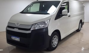 TOYOTA HIACE FURGON 2,8 TDI L1H1 TB 6AT 3A 4P