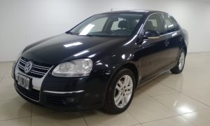 VOLKSWAGEN VENTO 4P 2,5 FSI LUXURY WOOD 170CV